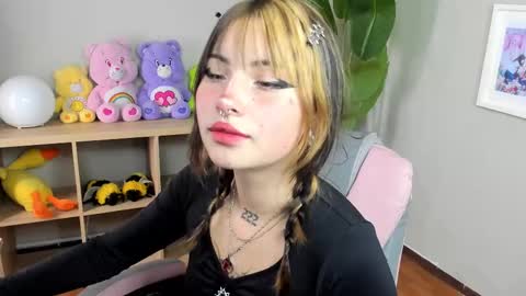 Snapshot of sukini_berry_ chatting on 24, 9, 2025 sukini_berry_ online show from 24, 9, 2025