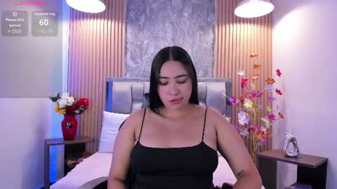 Snapshot of sulay_kim chatting on 23, 7, 2026 Sulay online show from 23, 7, 2026