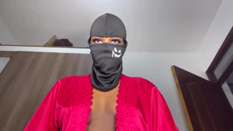 maskedtemptress online show from 20, 2, 2026