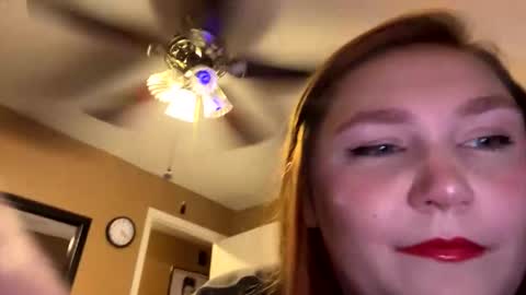 Snapshot of sum645700 chatting on 6, 1, 2026 sum - maybe online show from 6, 1, 2026