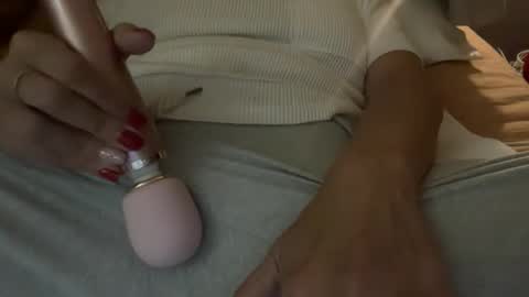 Snapshot of summer994716 chatting on 6, 1, 2026 summer994716 online show from 6, 1, 2026