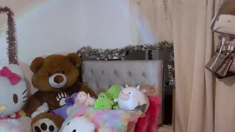 summer 09 online show from 18, 2, 2026