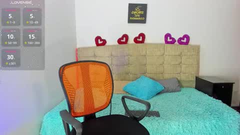 summer_girls01 online show from 31, 10, 2025