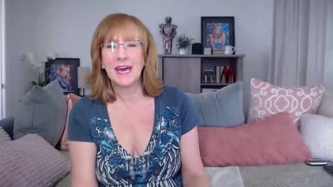 Snapshot of summerknightzzz chatting on 10, 2, 2026 SummerKnightzzz online show from 10, 2, 2026