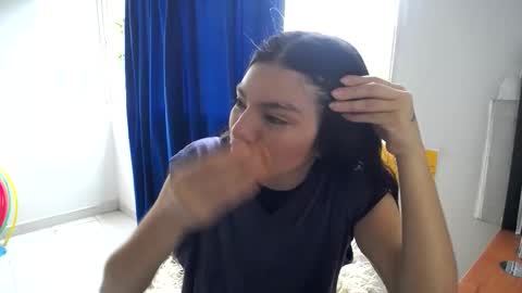 moon1 online show from 25, 2, 2026