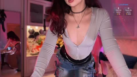 Snapshot of sun_for_you chatting on 8, 1, 2025 Miss Nelly online show from 8, 1, 2025