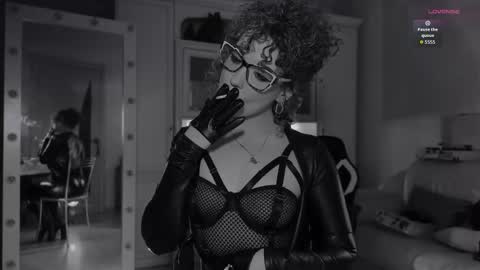 Miss Nelly online show from 14, 3, 2026