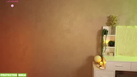 Tina. Im topless model  online show from 6, 1, 2026