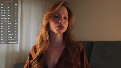 Snapshot of sunnivagaillard chatting on 13, 9, 2025 Kiki online show from 13, 9, 2025