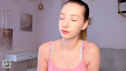 Snapshot of sunnmoonn chatting on 3, 3, 2025 Lily online show from 3, 3, 2025
