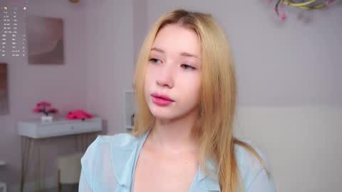 Snapshot of sunnmoonn chatting on 4, 3, 2026 Lily online show from 4, 3, 2026