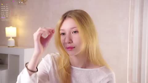 Snapshot of sunnmoonn chatting on 31, 5, 2026 Lily online show from 31, 5, 2026