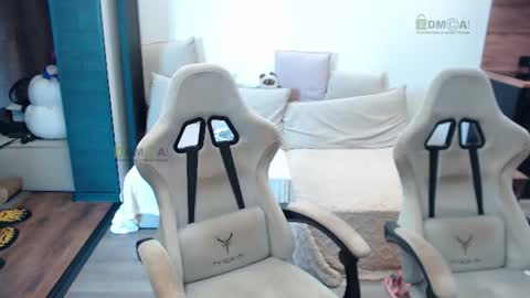 Snapshot of sunny1girl chatting on 1, 8, 2026 Alice and Sergey online show from 1, 8, 2026