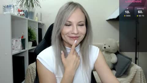 Naomi online show from 10, 11, 2025