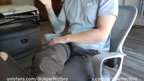 sunny valentine online show from 10, 11, 2025