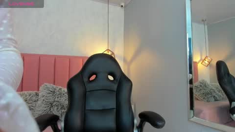  S U N N Y online show from 2, 10, 2025