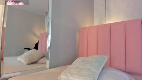  S U N N Y online show from 28, 10, 2025