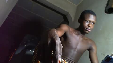 Sunnyblack2 online show from 8, 11, 2025