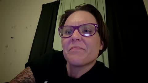 Snapshot of sunnytrix chatting on 1, 12, 2025 Sunnytrix online show from 1, 12, 2025