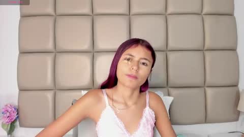 Snapshot of sunnywhitee chatting on 3, 7, 2026 sunnywhitee online show from 3, 7, 2026