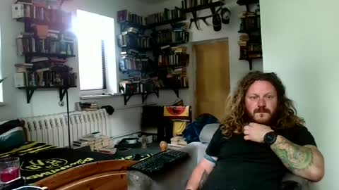 Snapshot of sunr1sa chatting on 7, 7, 2026 sunr1sa online show from 7, 7, 2026