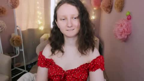 Snapshot of sunshine_blaze chatting on 12, 5, 2026 Alice online show from 12, 5, 2026