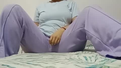 Annie online show from 10, 11, 2025