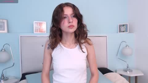 Snapshot of sunshine_gh1 chatting on 21, 10, 2025 Sunshine online show from 21, 10, 2025