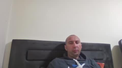 super42835015 online show from 10, 3, 2025