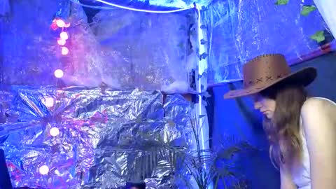 super jony and Marta GMT 1300-1800 every day online show from 17, 10, 2025