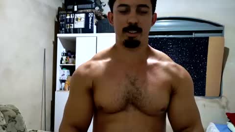 Snapshot of superbigmr chatting on 5, 8, 2026 james online show from 5, 8, 2026