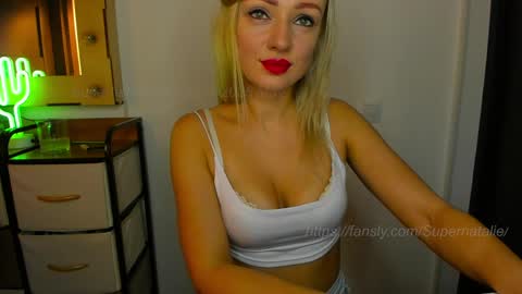 Snapshot of supernatalie chatting on 8, 5, 2026 Natalie online show from 8, 5, 2026