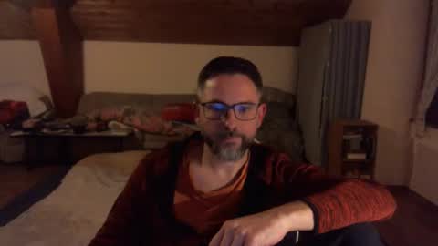 supersquirrel81 online show from 23, 10, 2025