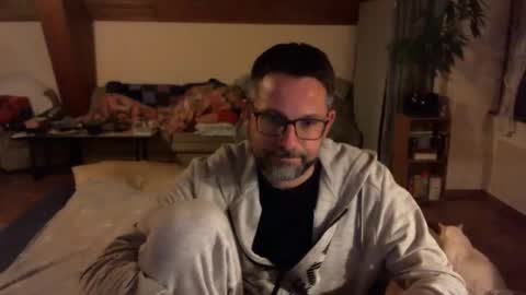 supersquirrel81 online show from 8, 1, 2026