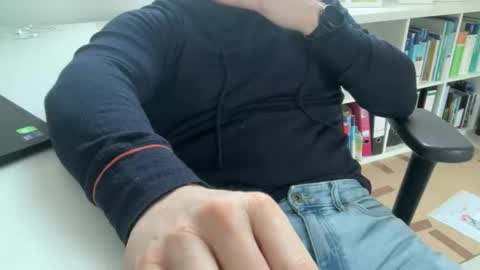 surfstar81 online show from 4, 2, 2026