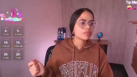 Snapshot of susan_voltaire chatting on 14, 7, 2026 susan_voltaire online show from 14, 7, 2026