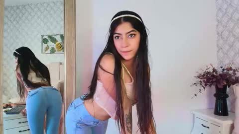 Snapshot of susana__sanchez chatting on 23, 9, 2025 SUSANA online show from 23, 9, 2025