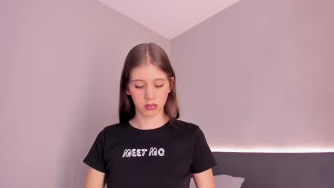 susana_huston online show from 7, 11, 2025