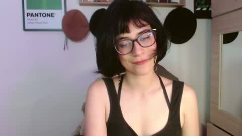 Snapshot of susana_w chatting on 1, 10, 2025 susana_w online show from 1, 10, 2025