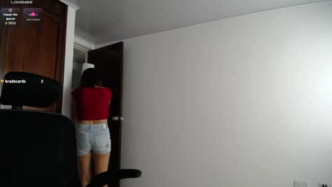 Snapshot of susanaduncann chatting on 2, 4, 2026 Susana online show from 2, 4, 2026