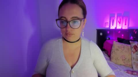 Snapshot of sussanmiller_ chatting on 24, 2, 2025 sussanmiller_ online show from 24, 2, 2025