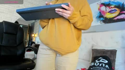 Snapshot of sussy__stone chatting on 13, 5, 2026 online show from 13, 5, 2026