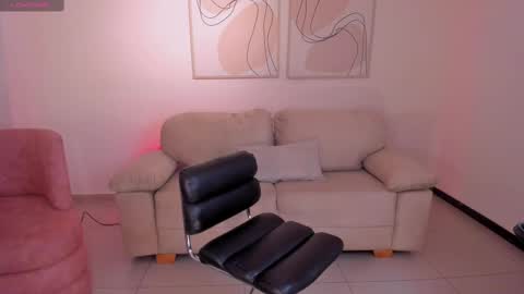 Snapshot of sussybell_ chatting on 30, 9, 2025 Sussy Bell online show from 30, 9, 2025
