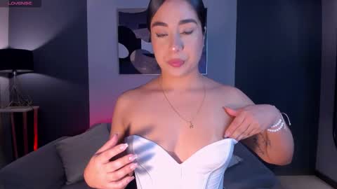 Snapshot of sussybell_ chatting on 3, 10, 2025 Sussy Bell online show from 3, 10, 2025