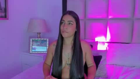Snapshot of sussyfoxx_ chatting on 21, 3, 2026 sussyfoxx_ online show from 21, 3, 2026
