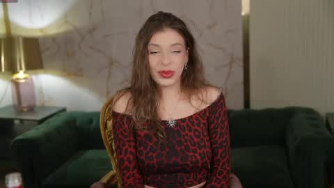 Suzan online show from 23, 4, 2026