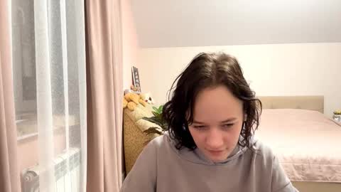 Snapshot of suzettebayouth chatting on 5, 10, 2025 Lilu online show from 5, 10, 2025