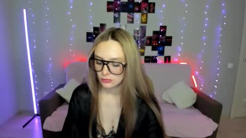 Snapshot of suzie_q69 chatting on 20, 12, 2025 Suzie q online show from 20, 12, 2025