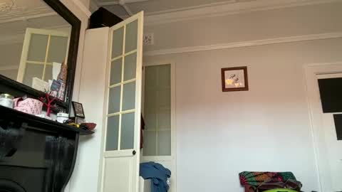 Snapshot of suziestardust chatting on 3, 4, 2026 suzie stardust online show from 3, 4, 2026