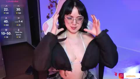Snapshot of suzumi_ chatting on 5, 1, 2025 Jadde online show from 5, 1, 2025